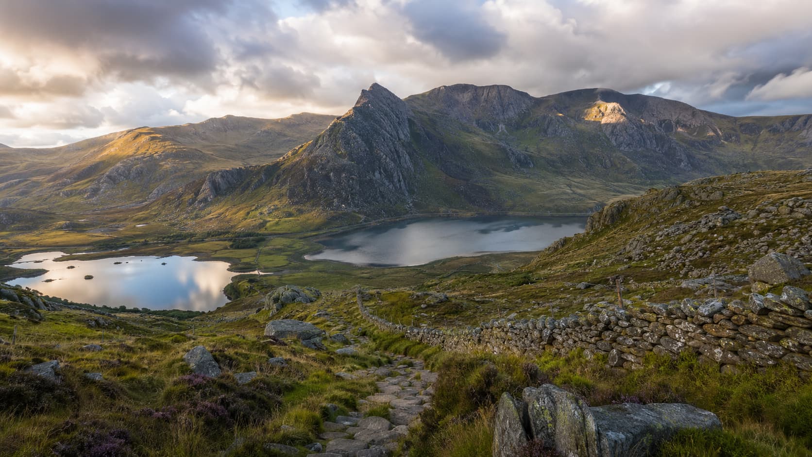 Mountain scenery in Eryri National Park